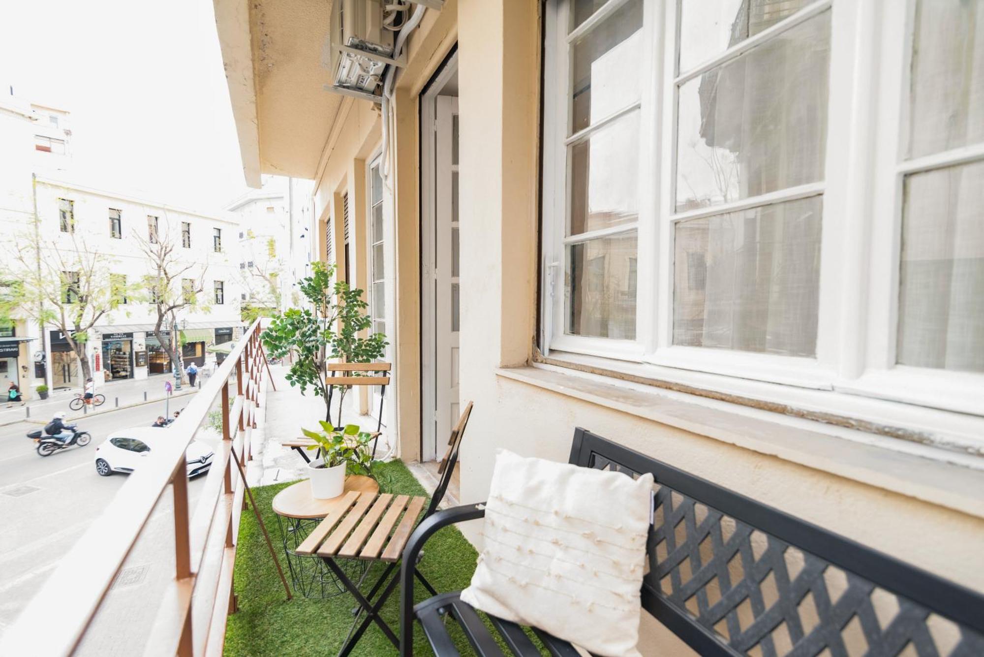 Central Monastiraki Urban Experience Афины Экстерьер фото